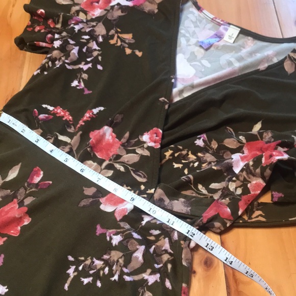 Faux Wrap Dress - Picture 7 of 9